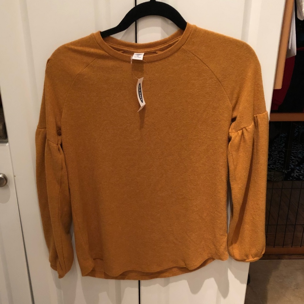 Old Navy long sleeve shirt